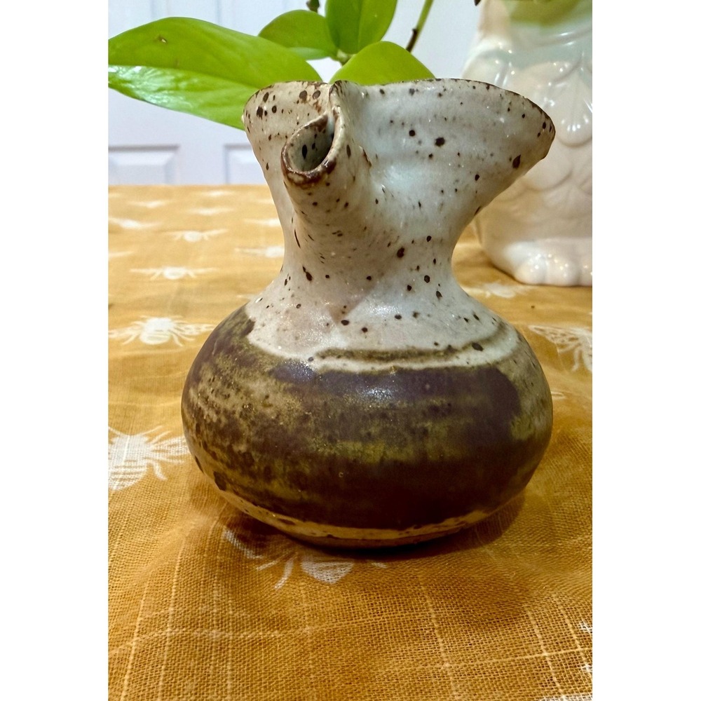 Vintage Studio Pottery Weed Pot, Small Pinch Neck Bud Vase, Speckled Stone - Picture 2 of 7